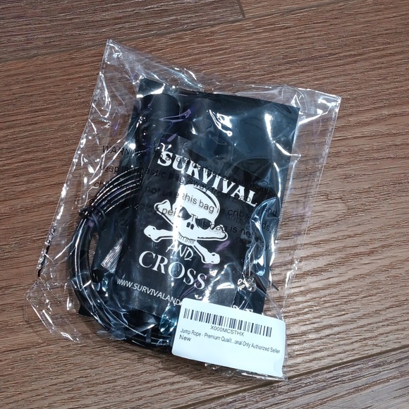 NWT... SURVIVAL AND CROSS JUMP ROPE. #5938 - Picture 2 of 8